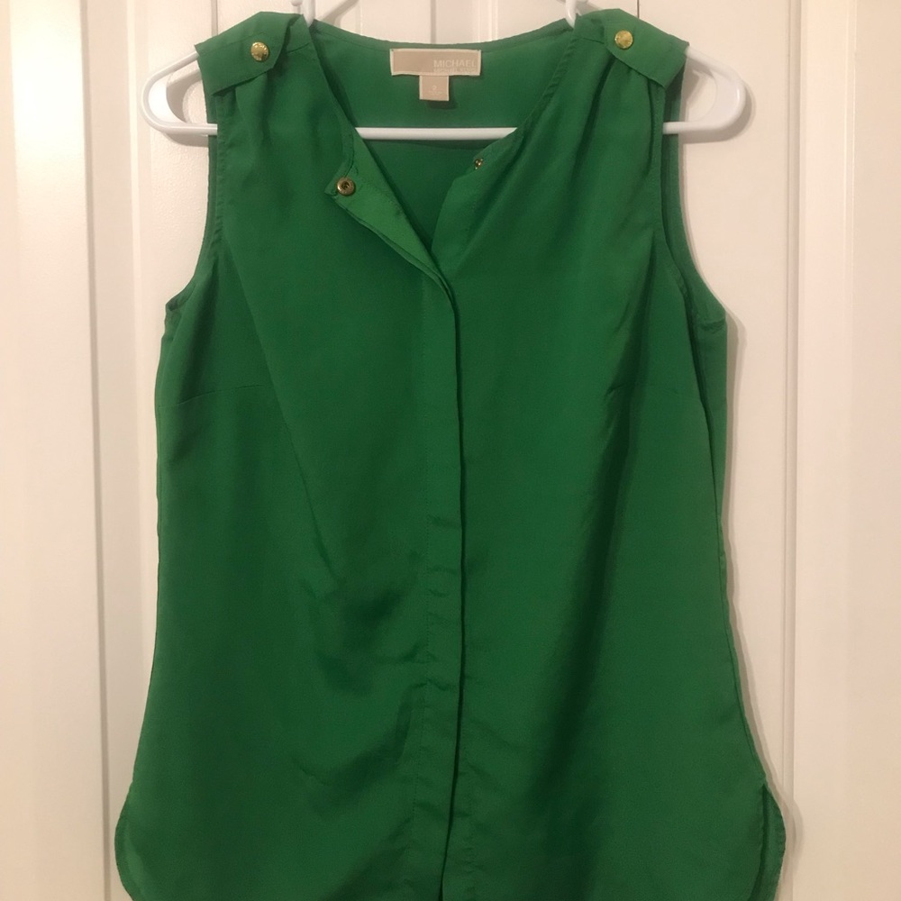 Sleeveless Blouse